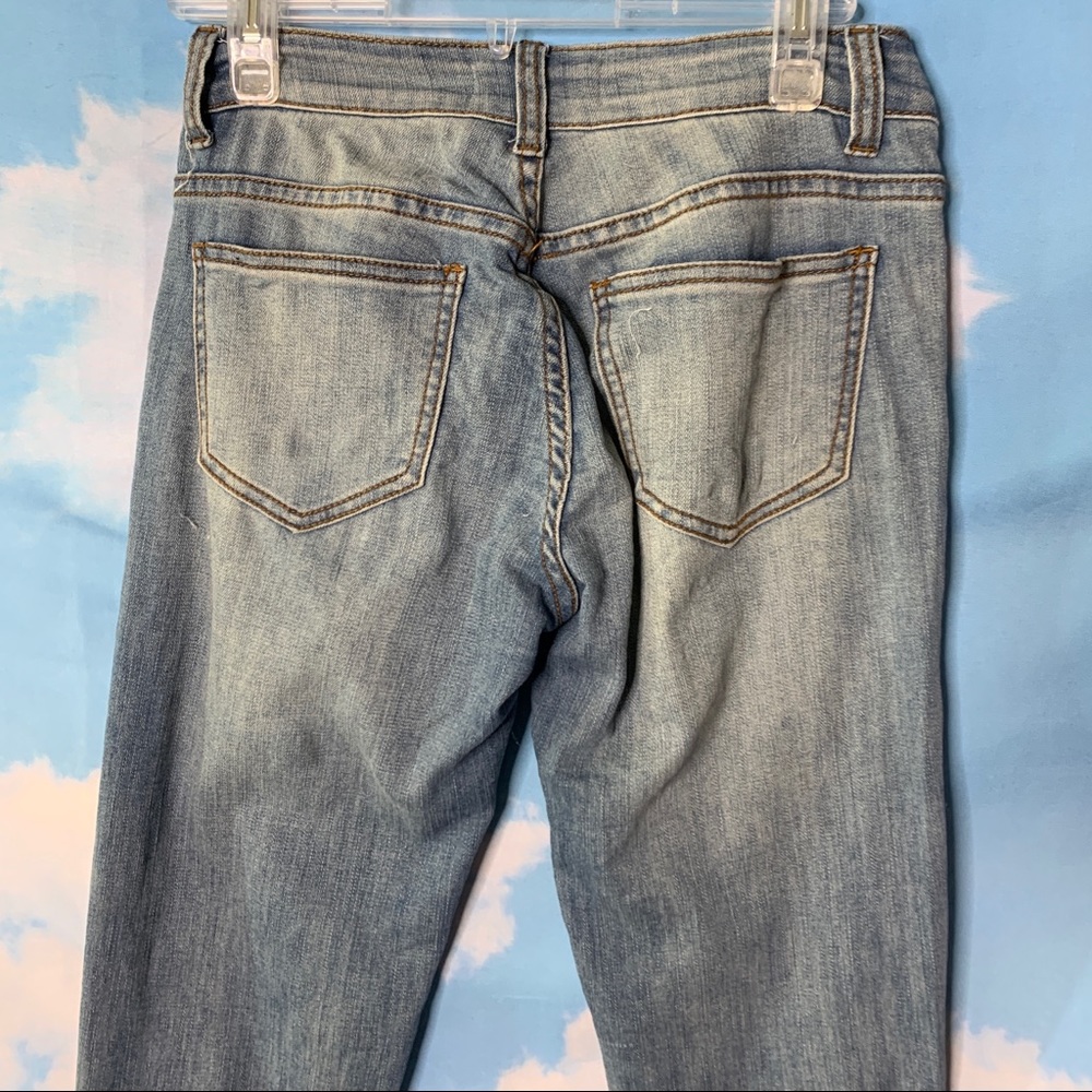 MindCode- Cropped Distressed Cuffed Jeans size 0 - Picture 6 of 10